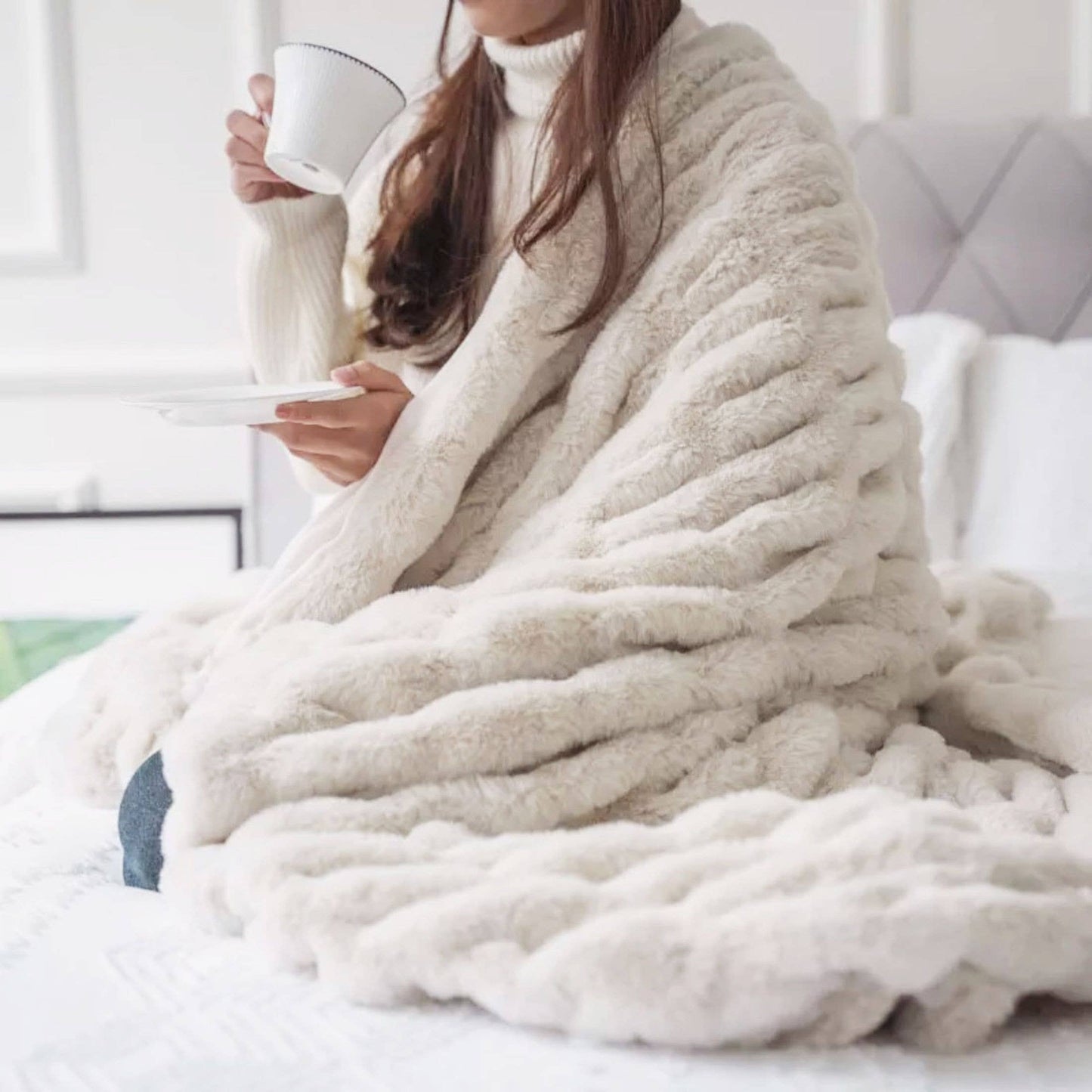 Cozy Faux Fur Throw- Multiple Colors 50" x 60"