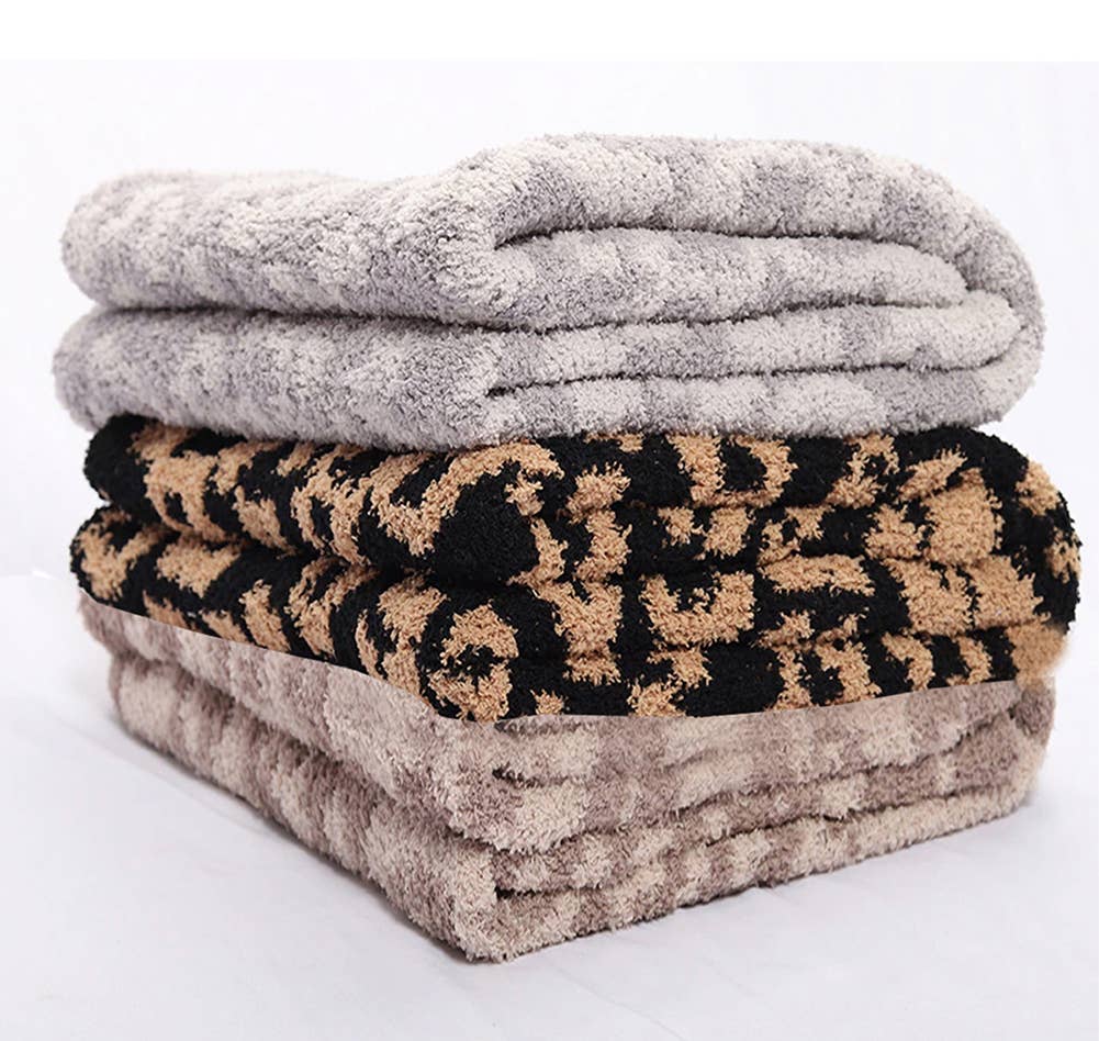 Leopard Pattern Ultra-Soft 50x60 Inch Throw Blanket