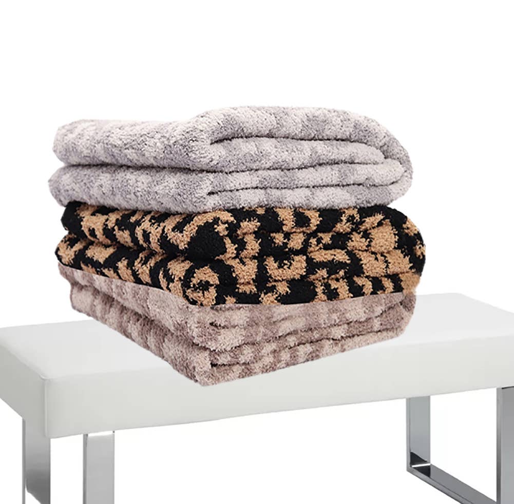 Leopard Pattern Ultra-Soft 50x60 Inch Throw Blanket